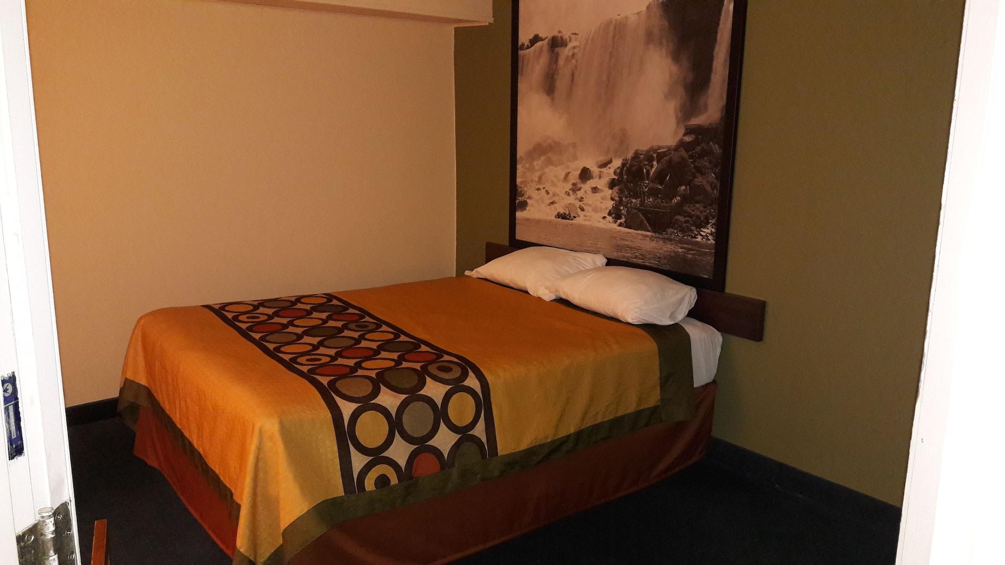 Super 8 By Wyndham Niagara Falls North Eksteriør billede